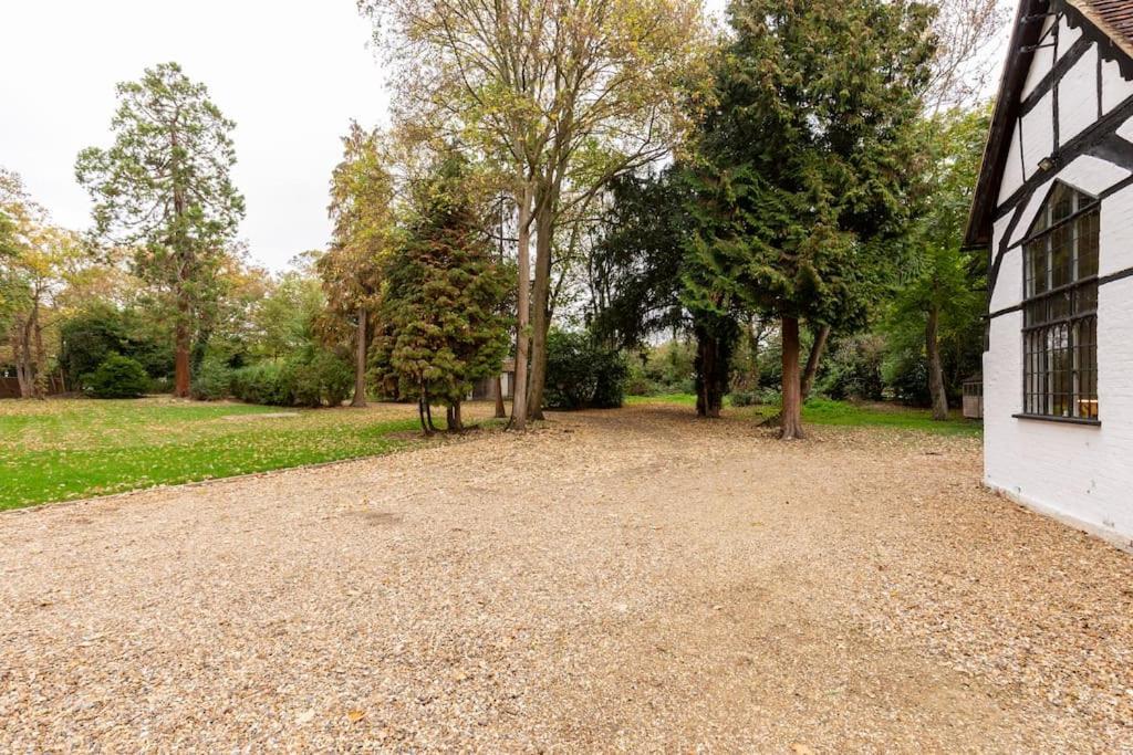 Dorney Windsor Legoland 5 Star Stay For Upto 14 Guests 外观 照片
