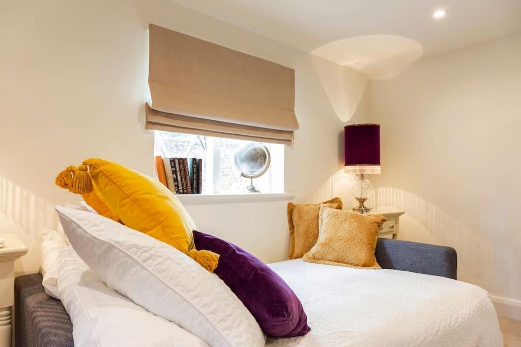 Dorney Windsor Legoland 5 Star Stay For Upto 14 Guests 外观 照片